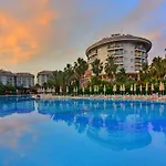 Seaden Sea World & Hotel