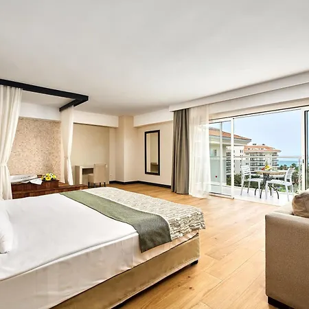 Seaden Sea World & Hotel 5*