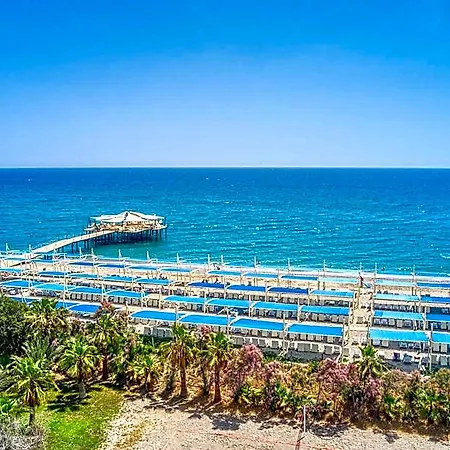 Hotel Seaden Sea World & 5*