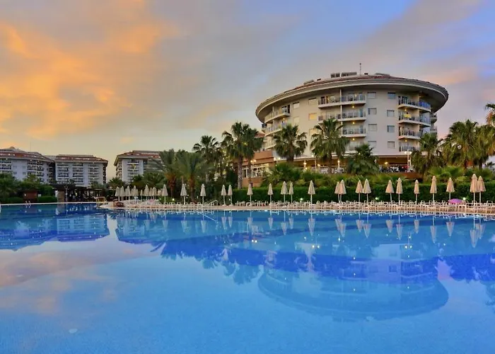 Seaden Sea World & Hotel