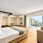 Seaden Sea World & Hotel 5*