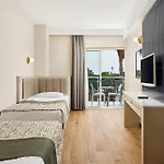 Seaden Sea World & Hotel 5*