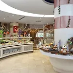 Hotel Seaden Sea World & 5*