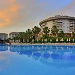 Seaden Sea World & Hotel