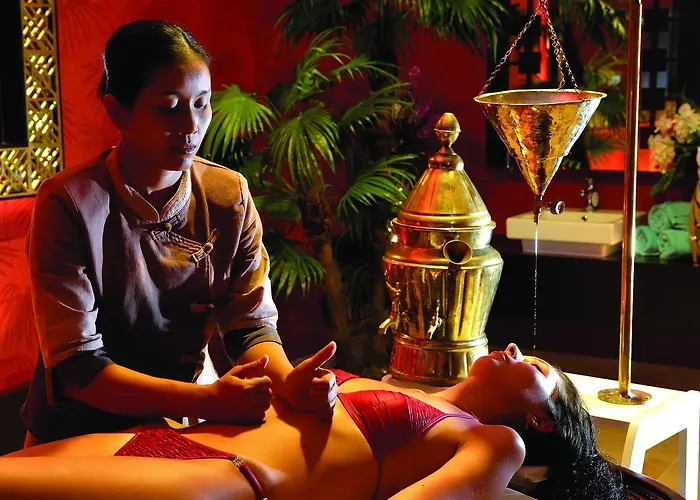 Seaden Sea World & Отель